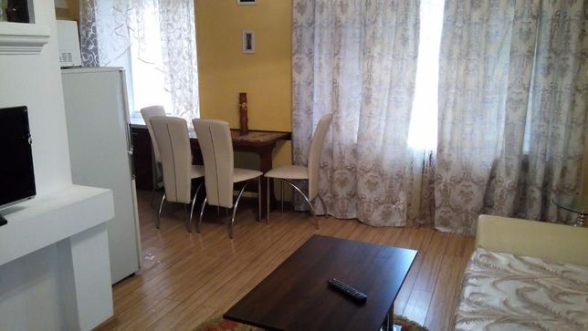 Rent daily an apartment in Zaporizhzhia on the St. Stalevariv per 469 uah. 