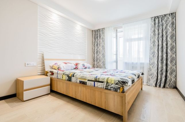 Rent daily an apartment in Kyiv on the St. Obolonska per 1000 uah. 