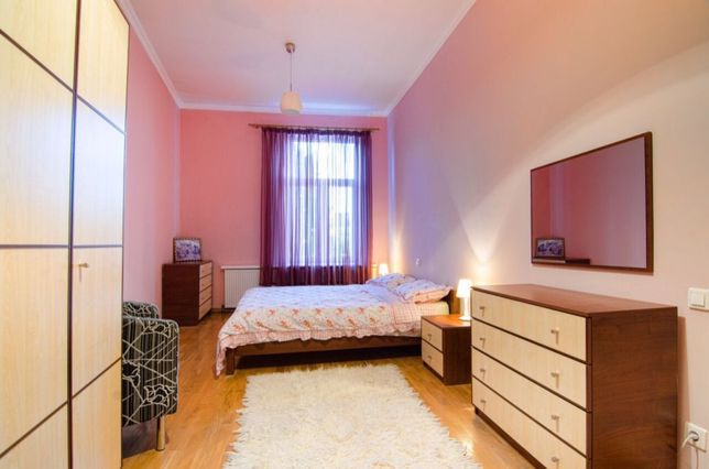 Снять посуточно квартиру в Львове на проспект Свободы за 1100 грн. 