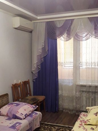 Rent daily an apartment in Odesa on the St. Balkivska 199 per 400 uah. 