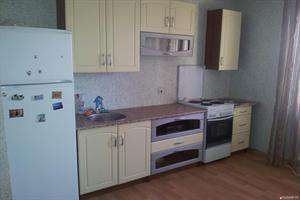 Rent daily an apartment in Kyiv on the St. Kyrylivska per 500 uah. 