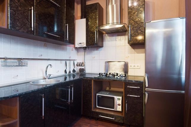 Rent daily an apartment in Kharkiv on the St. Beketova 5 per 1000 uah. 