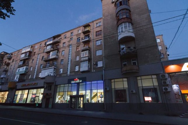 Rent daily an apartment in Kharkiv on the St. Beketova 5 per 1000 uah. 