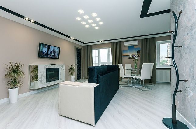 Rent daily an apartment in Kyiv on the Lesi Ukrainky square 16а per 1600 uah. 