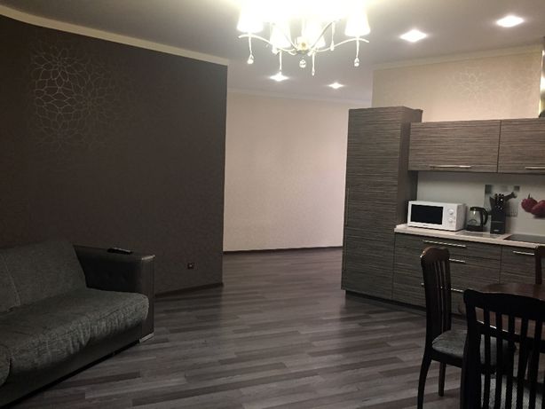 Rent daily an apartment in Dnipro on the St. Hlynky 2 per 1500 uah. 