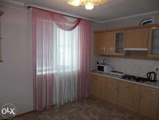 Rent daily an apartment in Cherkasy on the St. Heroiv Dnipra per 800 uah. 