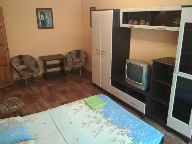Rent daily an apartment in Zhytomyr on the St. Peremohy 14 per 399 uah. 