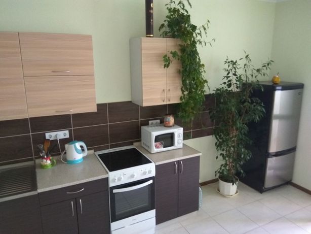 Rent daily an apartment in Kyiv on the St. Simi Kulzhenkiv 35 per 600 uah. 