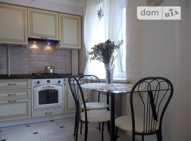 Rent an apartment in Kyiv on the St. Kudri Ivana per 18382 uah. 
