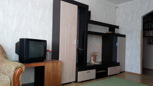 Rent daily an apartment in Kyiv on the St. Hrechka marshala 11 per 900 uah. 