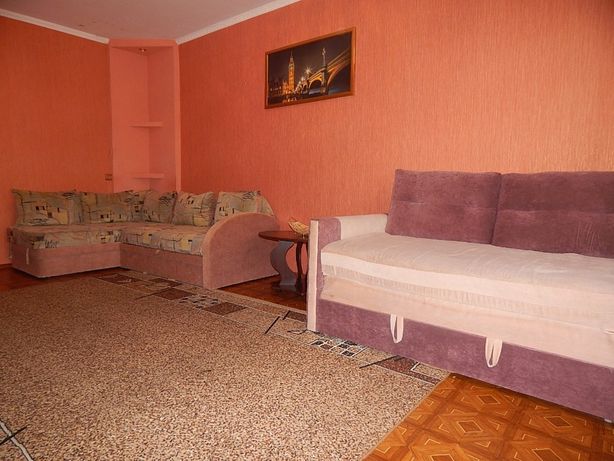Зняти подобово квартиру в Сумах на просп. Михайла Лушпи за 299 грн. 