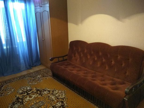 Rent daily an apartment in Zhytomyr on the St. Velyka Berdychivska per 450 uah. 