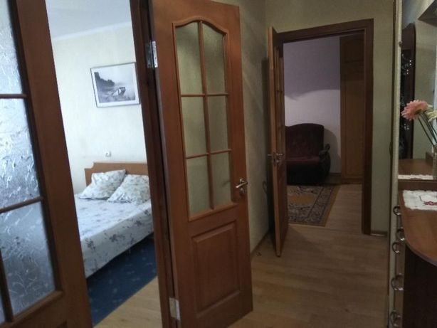 Rent daily an apartment in Zhytomyr on the St. Velyka Berdychivska per 450 uah. 