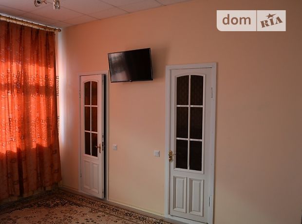 Rent daily a room in Zaporizhzhia on the St. Talalikhina per 450 uah. 