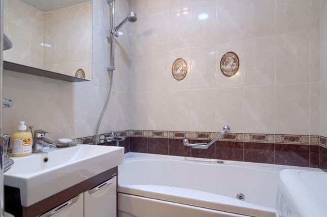 Rent daily an apartment in Kyiv on the Avenue Bazhana Mykoly 7а per 799 uah. 