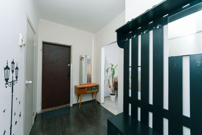 Rent daily an apartment in Kyiv on the St. Narodnoho Opolchennia per 550 uah. 