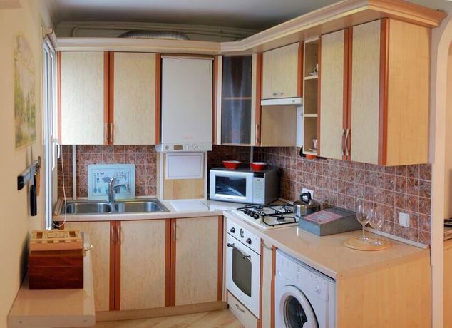 Rent daily an apartment in Mykolaiv on the St. Soborna per 650 uah. 