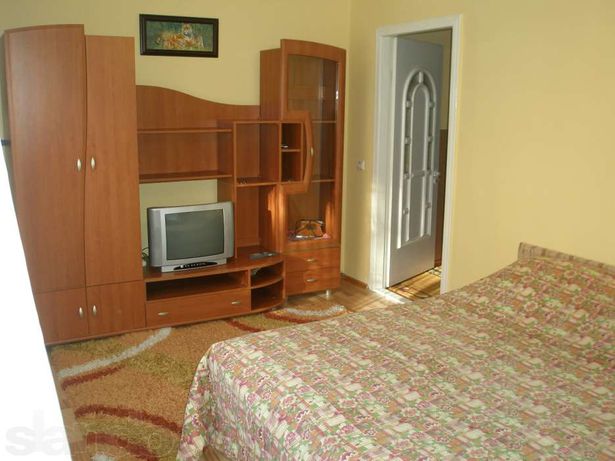 Rent daily an apartment in Chernivtsi on the St. Tykha 1- per 400 uah. 