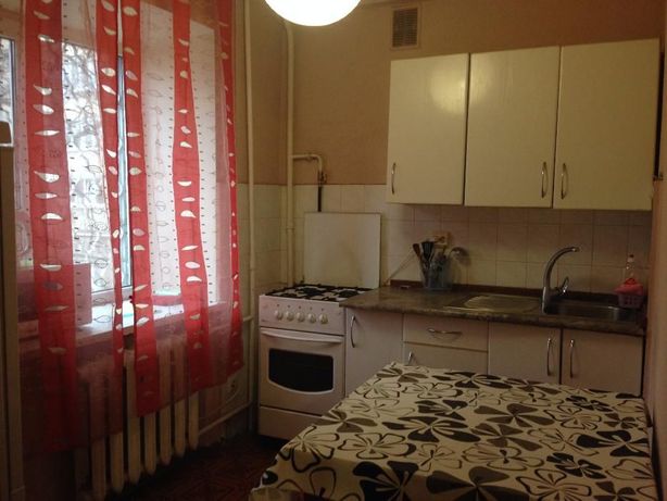 Rent daily an apartment in Kyiv on the Avenue Peremohy per 700 uah. 