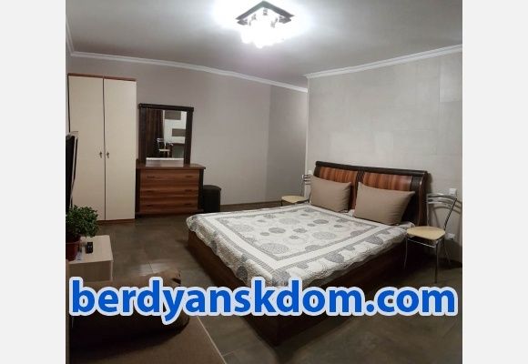 Rent daily an apartment in Berdiansk on the St. Horkoho 47 per 600 uah. 