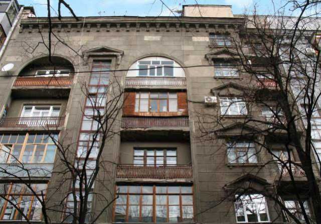 Rent daily an apartment in Kharkiv on the St. Pushkinska 2 per 850 uah. 