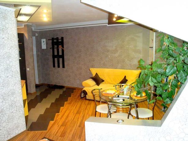 Rent daily an apartment in Kherson on the Svobody square per 599 uah. 