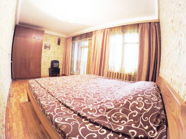 Rent daily an apartment in Kyiv on the St. Politekhnichna 5А per 1000 uah. 