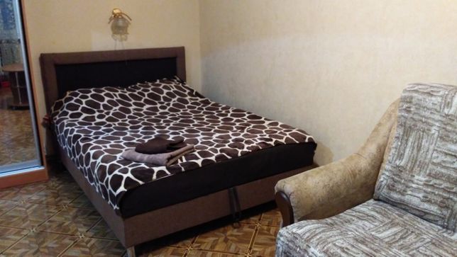 Rent daily an apartment in Cherkasy on the lane Sedova 1 per 350 uah. 