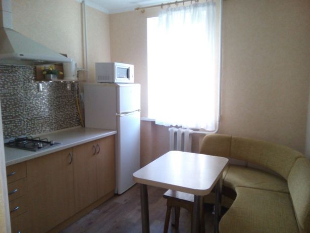 Rent daily an apartment in Cherkasy on the lane Sedova 1 per 350 uah. 
