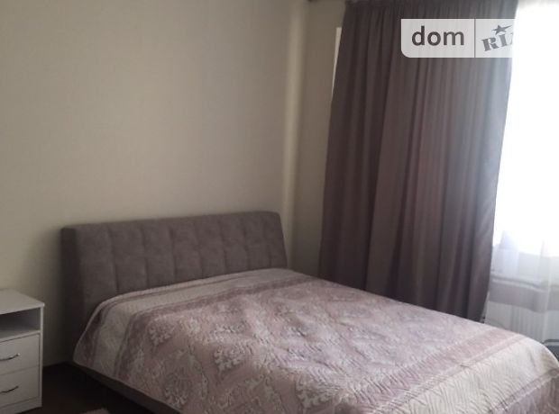 Rent daily an apartment in Odesa on the St. Prokhorovska per 400 uah. 
