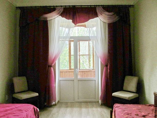 Зняти подобово квартиру в Бердянську на вул. Горького 39 за 400 грн. 