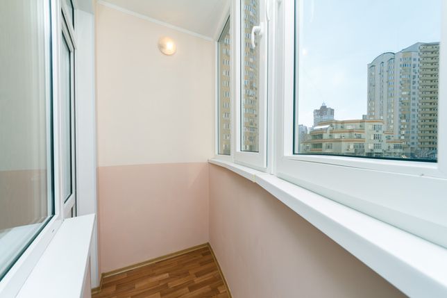 Снять посуточно квартиру в Киеве на ул. Азовская 19В за 750 грн. 