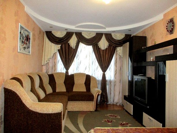 Rent daily an apartment in Sumy on the St. Petropavlivska per 399 uah. 