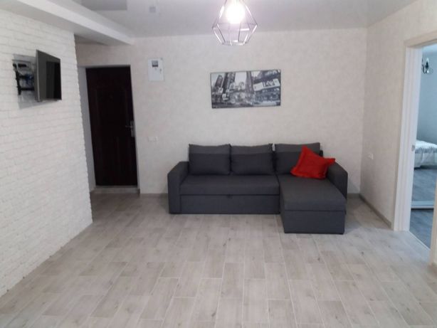 Rent daily an apartment in Kherson on the Svobody square per 700 uah. 