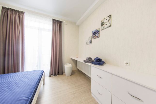 Rent daily an apartment in Kyiv on the St. Maksymovycha Mykhaila per 900 uah. 
