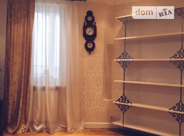 Rent an apartment in Kyiv on the St. Heroiv Dnipra 7 per 20000 uah. 