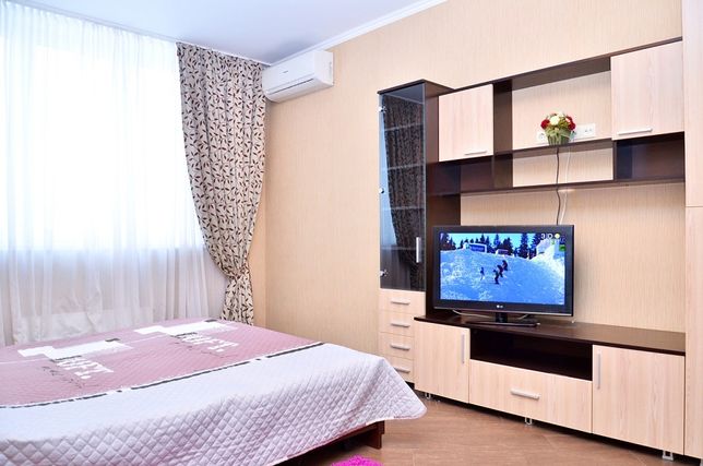 Rent daily an apartment in Kyiv on the St. Verbytskoho Arkhitektora 28 per 550 uah. 