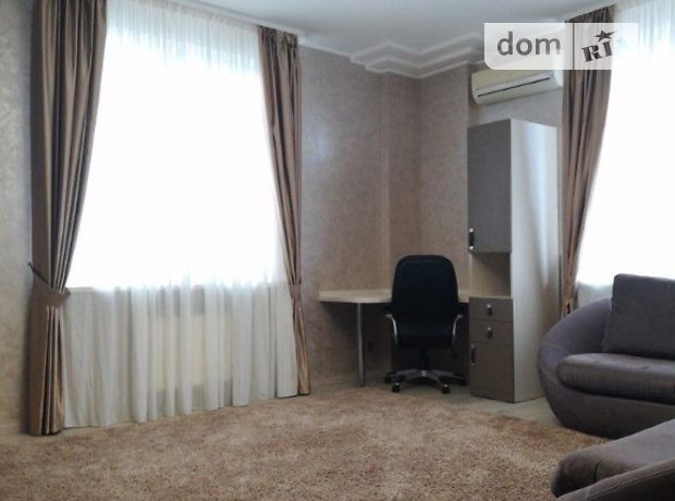Rent an apartment in Kyiv on the St. Pidvysotskoho profesora 6-в per 22167 uah. 