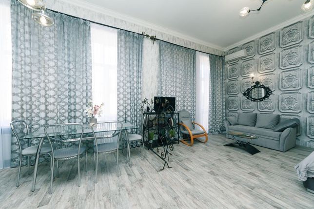 Rent daily an apartment in Kyiv on the St. Baseina 12 per 1100 uah. 