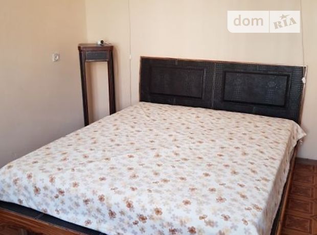 Rent daily a house in Odesa on the St. Dacha Kovalevskoho 3 per 1200 uah. 