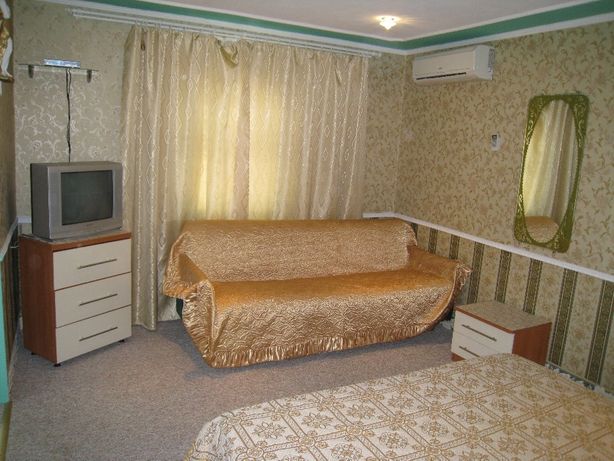 Снять посуточно дом в Бердянске за 400 грн. 