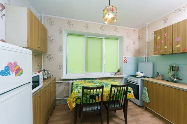 Rent daily an apartment in Kyiv on the St. Heroiv Dnipra per 470 uah. 