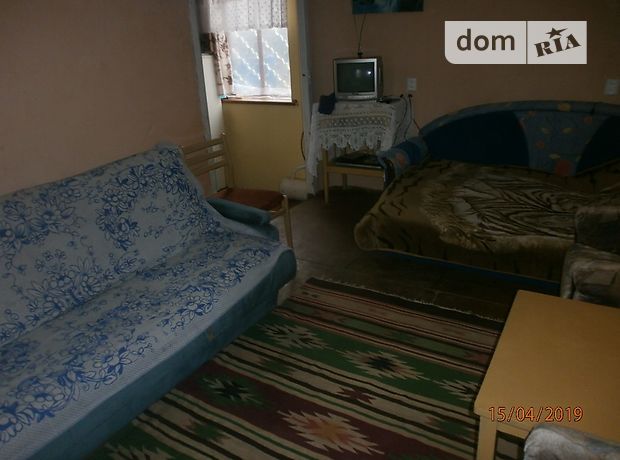 Rent daily a house in Dnipro on the St. Yunosti per 700 uah. 