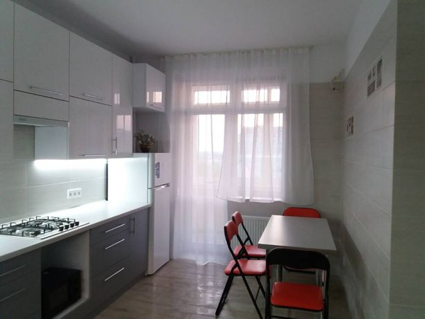 Rent daily an apartment in Lviv on the St. Kulparkivska 122а per 1000 uah. 