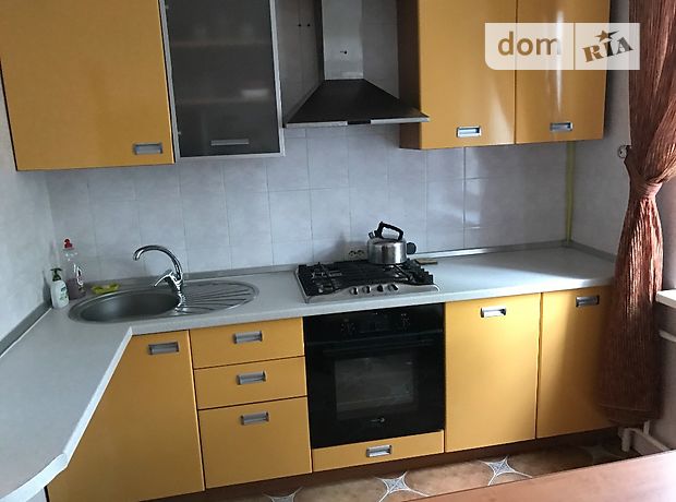 Rent daily an apartment in Vinnytsia on the St. Korolenka per 550 uah. 