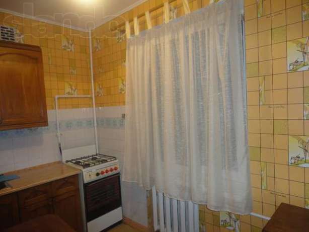 Rent daily an apartment in Kyiv near Metro Lukyanivska per 490 uah. 