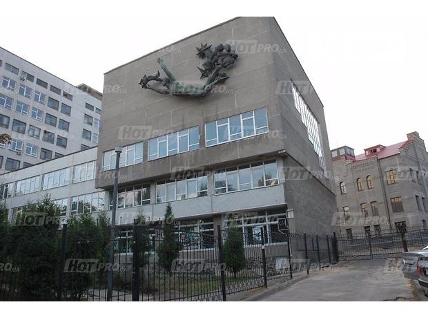 Зняти подобово квартиру в Києві на пров. Політехнічний за 650 грн. 
