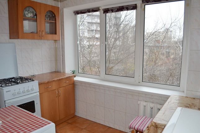Снять посуточно квартиру в Киеве на ул. Гарматная за 600 грн. 