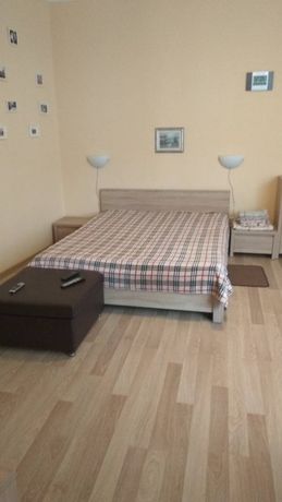 Зняти подобово кімнату в Львові в Галицькому районі за 550 грн. 