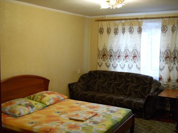 Rent daily an apartment in Cherkasy on the St. Bohdana Khmelnytskoho 241 per 350 uah. 